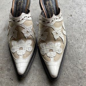 Donald Pliner booties barely worn